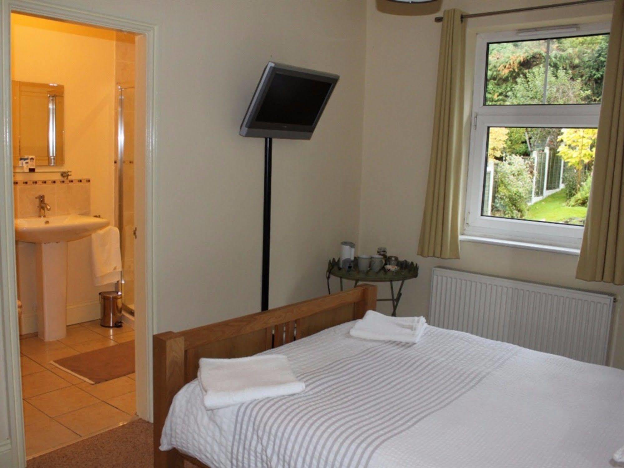 Barton House Bed & Breakfast Матлок Екстериор снимка